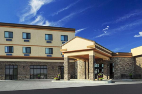 Гостиница Roosevelt Grand Dakota SureStay Collection by Best Western  Дикинсон